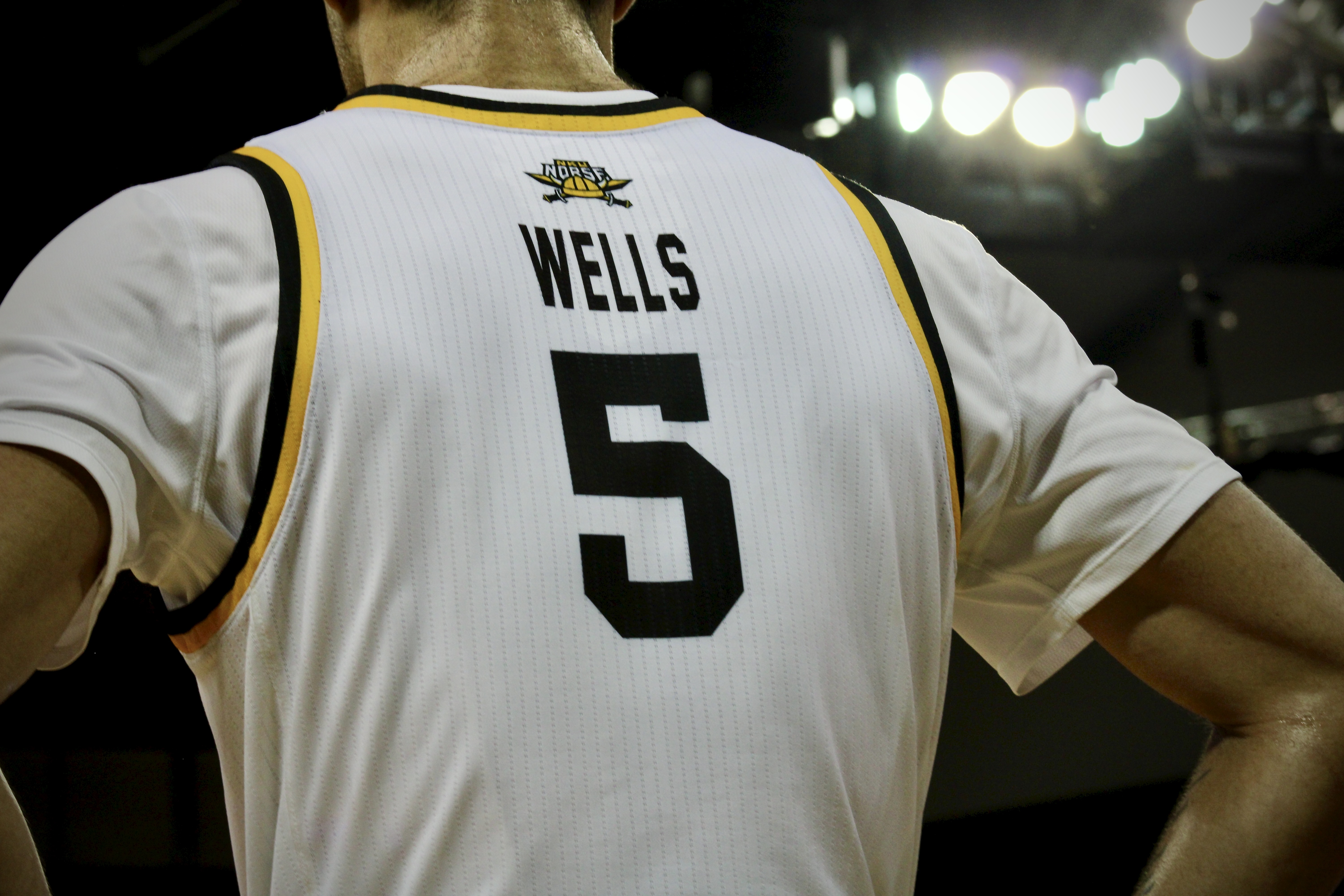 LJ Wells’ Historic Night Powers the Norse Over the Titans