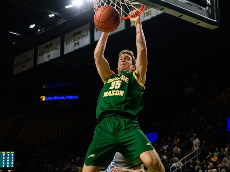 Meet Riley Allenspach: Cincinnati Bearcats Land George Mason&nbsp;Transfer